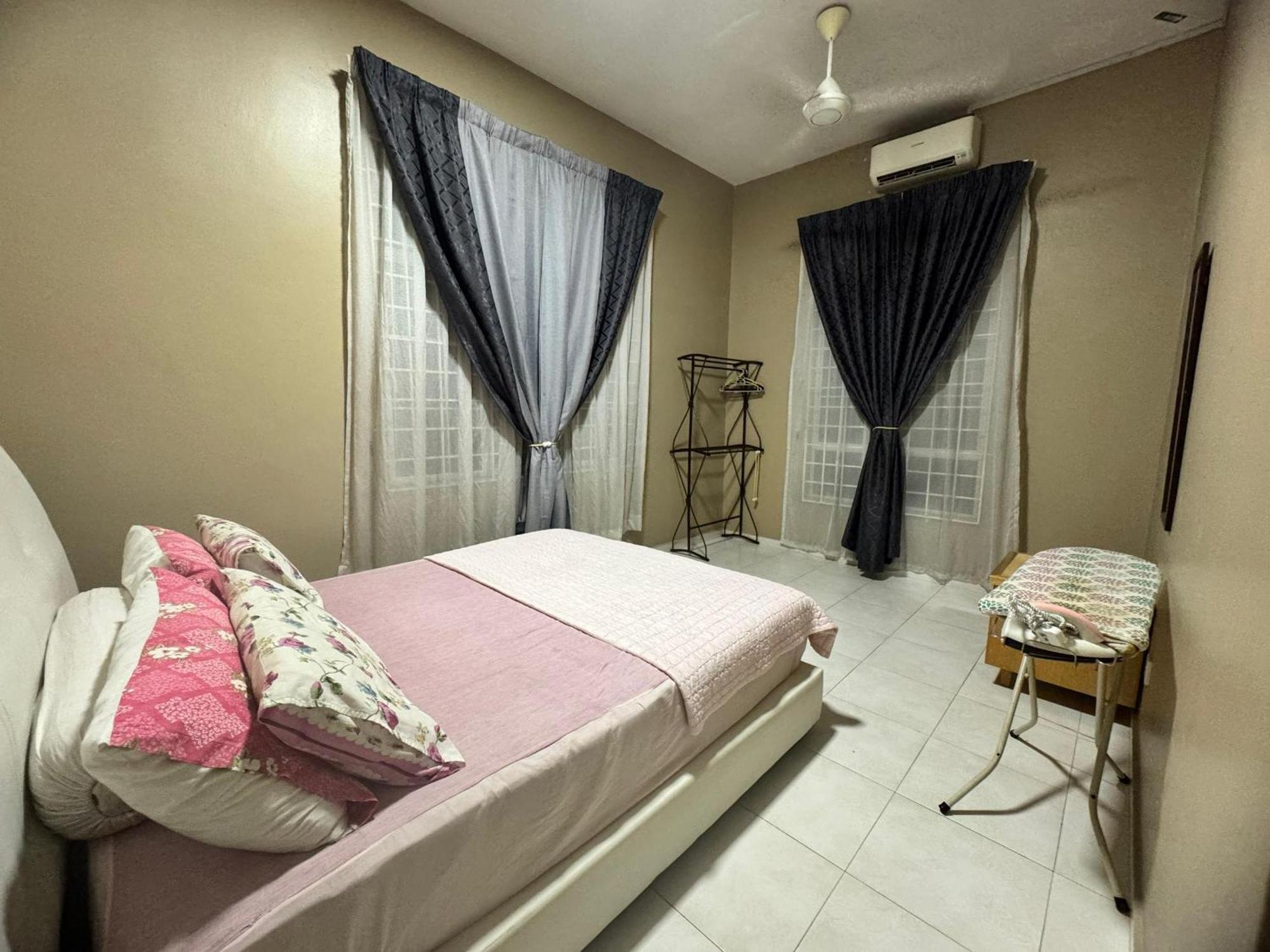 Homestay Melaka Executive Buitenkant foto